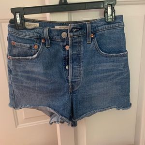 Levi shorts